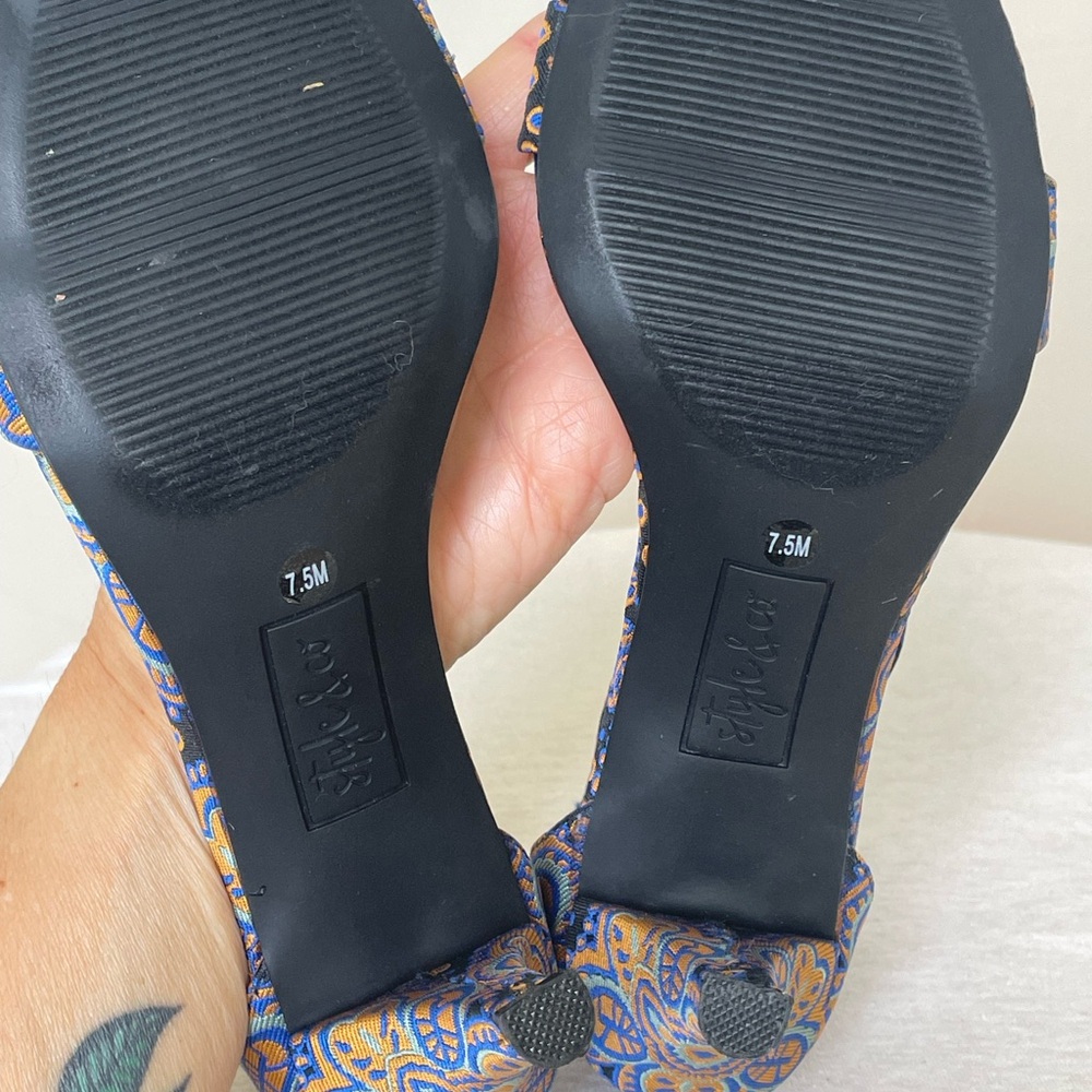 Paycee 2 piece dress sandals from Macy’s. - Picture 9 of 10